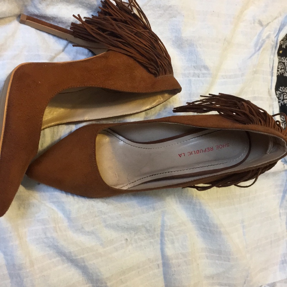 Beautiful heels - Picture 3 of 3